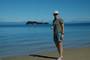 tina hiking the able tasman trail